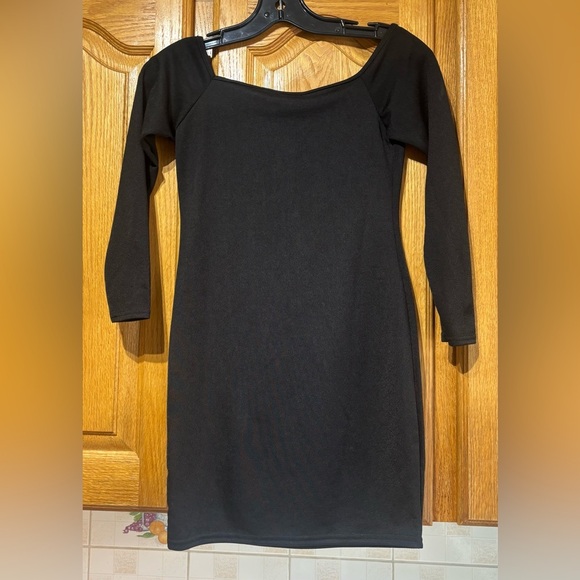 NWT PrettyLittleThing Black Bardot Bodycon Mini Dress Size 8 - Picture 8 of 8